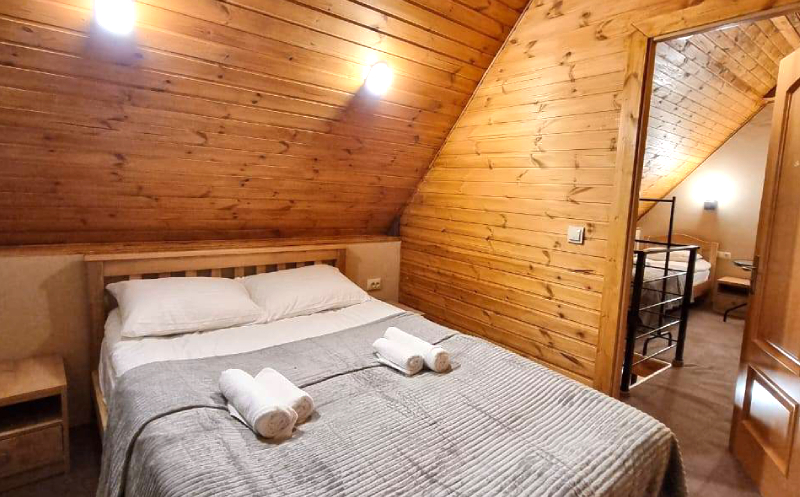 ყაზბეგში, კოტეჯი 2,4 ან 6 სტუმარზე